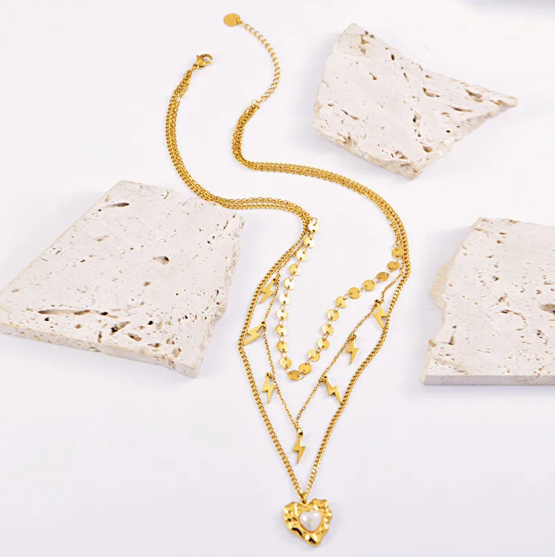 Three Layered Lightning Bolt Heart Necklace - Necklace - 18k Gold Plated Waterproof Jewellery - Collection 9