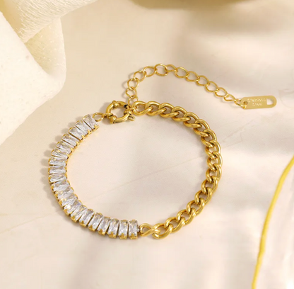 Gold Crystal Curb Chain Bracelet - Jewelry - 18k Gold Plated Waterproof Jewellery - Collection 9