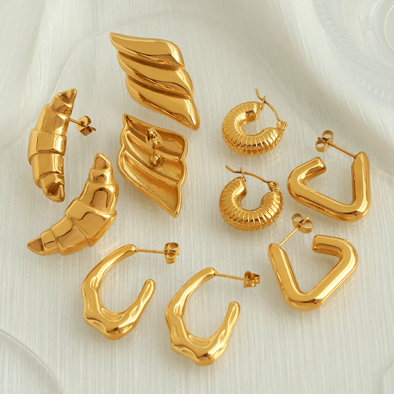 Croissant Hoop Earrings - Jewelry - 18k Gold Plated Waterproof Jewellery - Collection 9