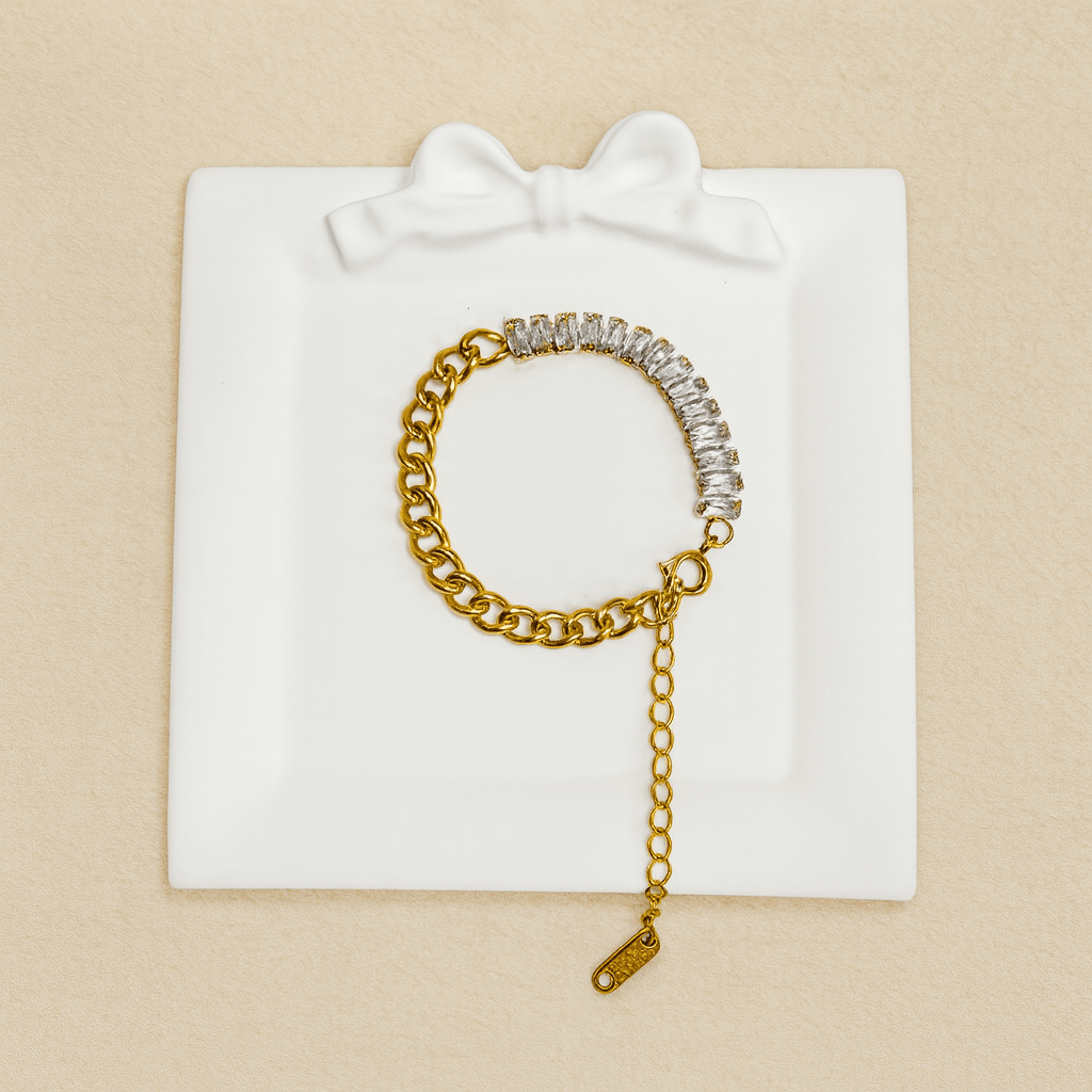 Gold Crystal Curb Chain Bracelet - Jewelry - 18k Gold Plated Waterproof Jewellery - Collection 9