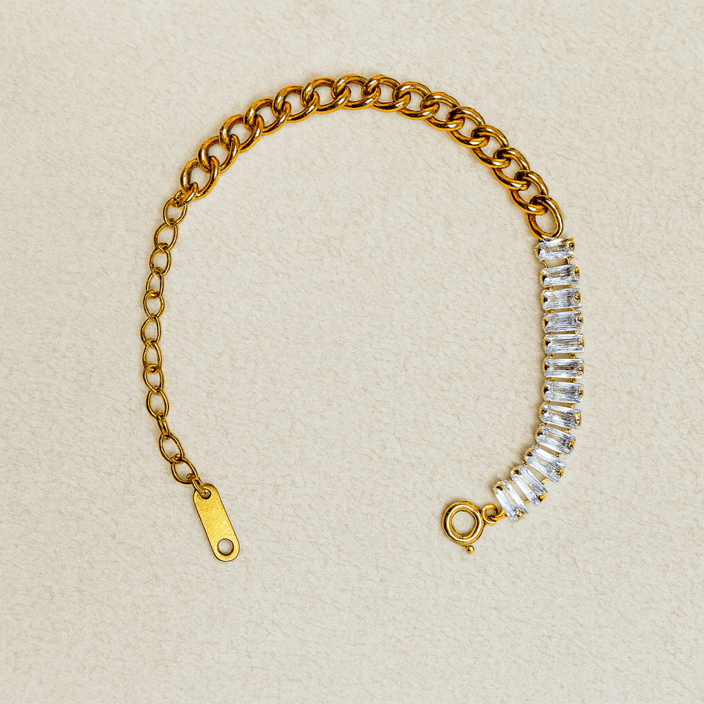 Gold Crystal Curb Chain Bracelet - Jewelry - 18k Gold Plated Waterproof Jewellery - Collection 9