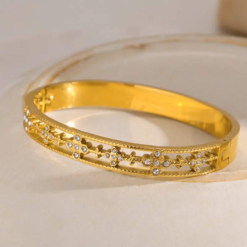 Gold Crystal White stone Bangle - Bracelets - 18k Gold Plated Waterproof Jewellery - Collection 9