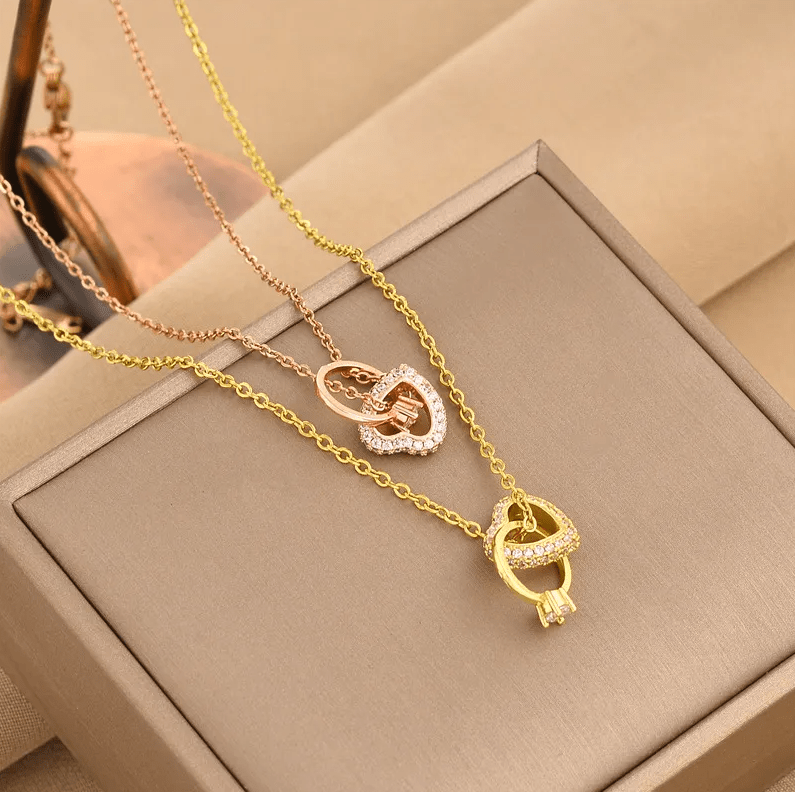 Gold Heart Pendant Necklace - Necklace - 18k Gold Plated Waterproof Jewellery - Collection 9