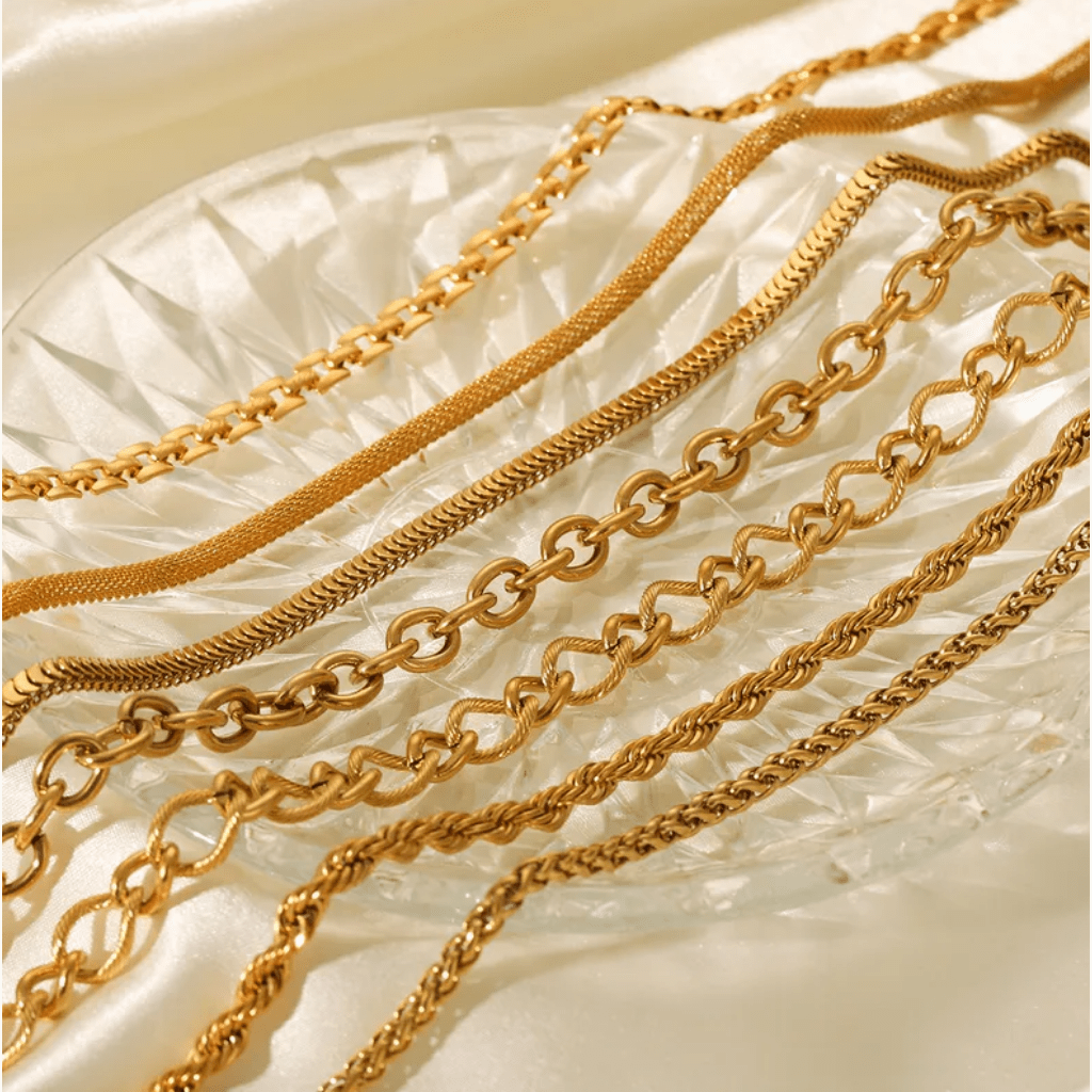 Gold Curb Link Chain - Necklace - 18k Gold Plated Waterproof Jewellery - Collection 9