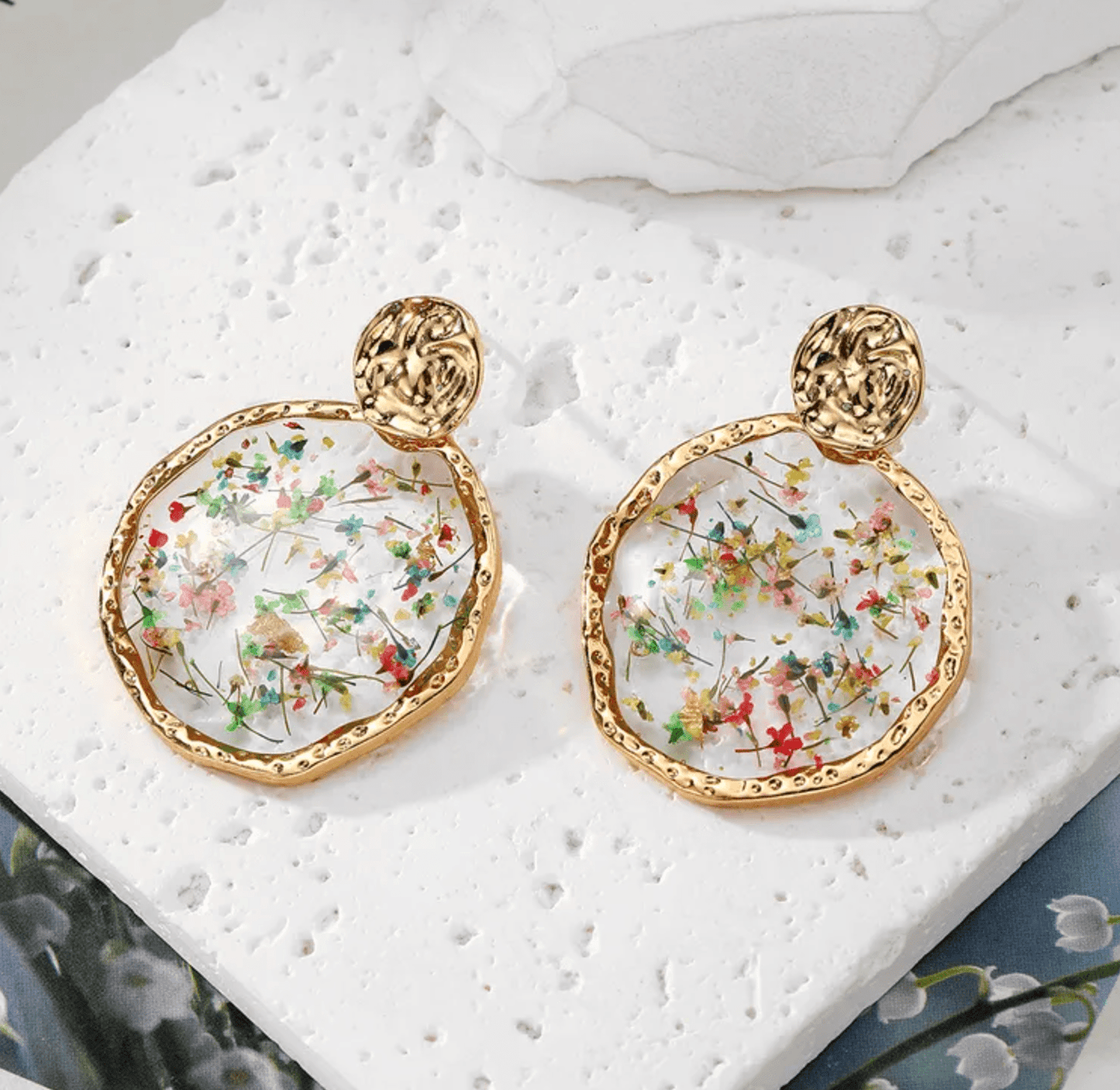 Gold Hammered Dried Flower Resin Drop Earrings - Drop Earrings - 18k Gold Plated Waterproof Jewellery - Collection 9