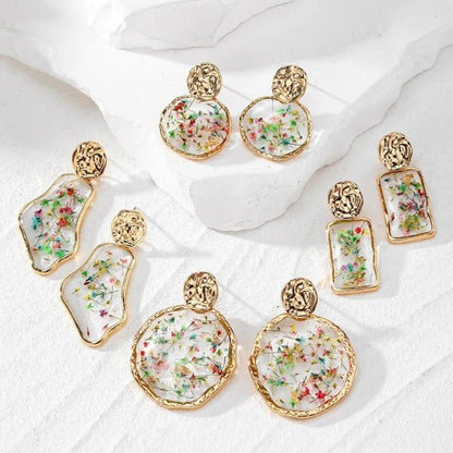 Gold Hammered Dried Flower Resin Drop Earrings - Drop Earrings - 18k Gold Plated Waterproof Jewellery - Collection 9
