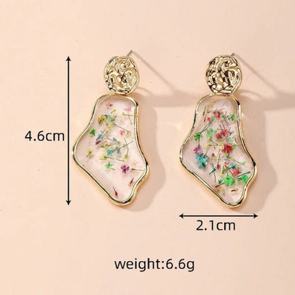 Gold Hammered Dried Flower Resin Drop Earrings - Drop Earrings - 18k Gold Plated Waterproof Jewellery - Collection 9