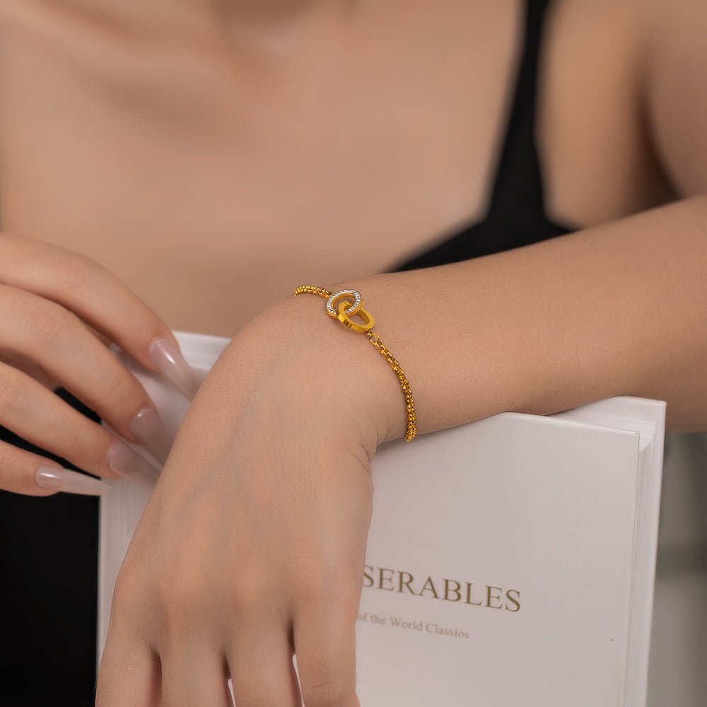Gold Interlocking Double Circle Rhinestone Belcher Chain Bracelet - Bracelets - 18k Gold Plated Waterproof Jewellery - Collection 9