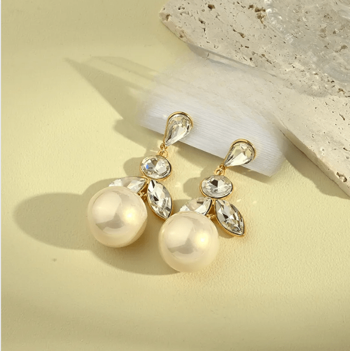 Gold Leaf Drop Earrings - Jewelry - 18k Gold Plated Waterproof Jewellery - Collection 9