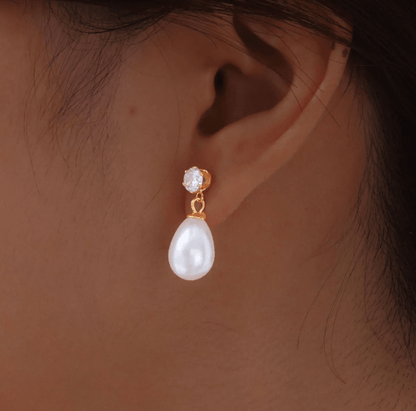 Gold Pearl Crystal Earrings - Earrings - 18k Gold Plated Waterproof Jewellery - Collection 9