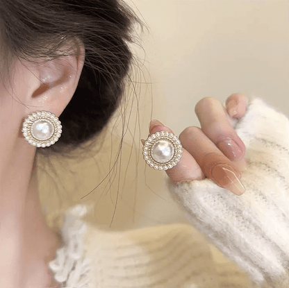 Gold Pearl Crystal Stud Earrings - Earrings - 18k Gold Plated Waterproof Jewellery - Collection 9