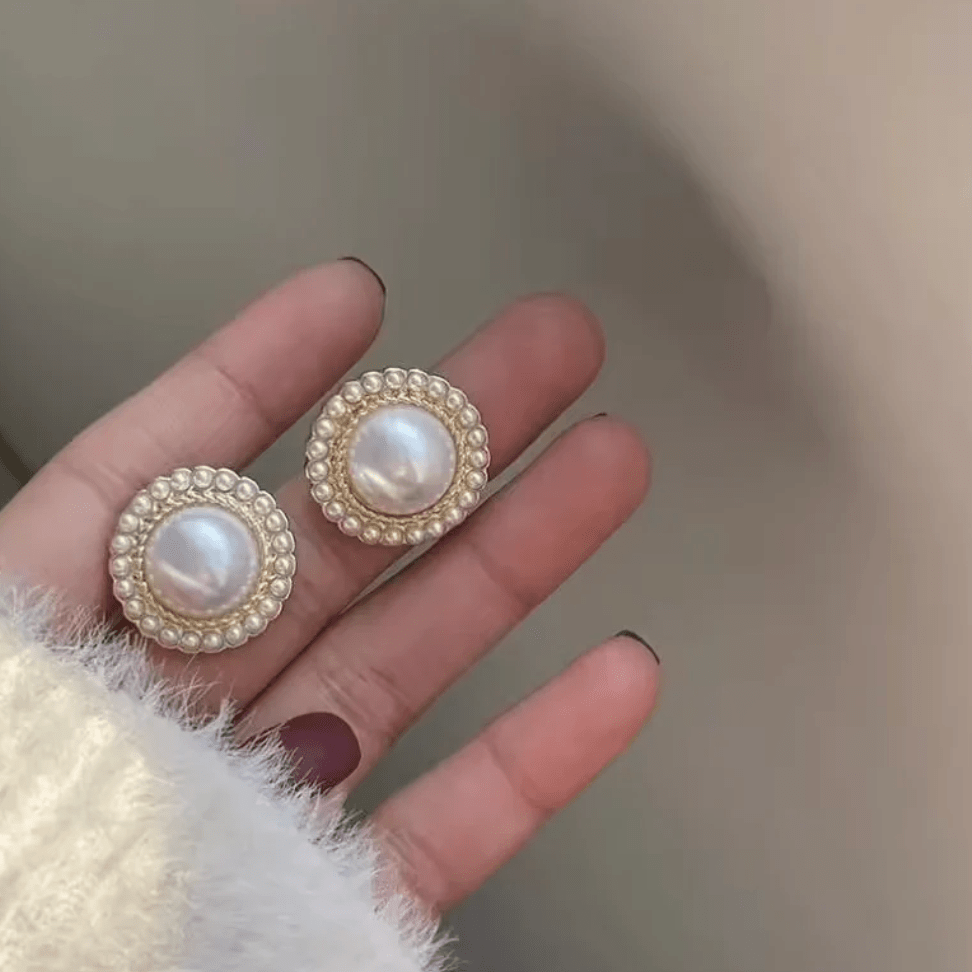 Gold Pearl Crystal Stud Earrings - Earrings - 18k Gold Plated Waterproof Jewellery - Collection 9
