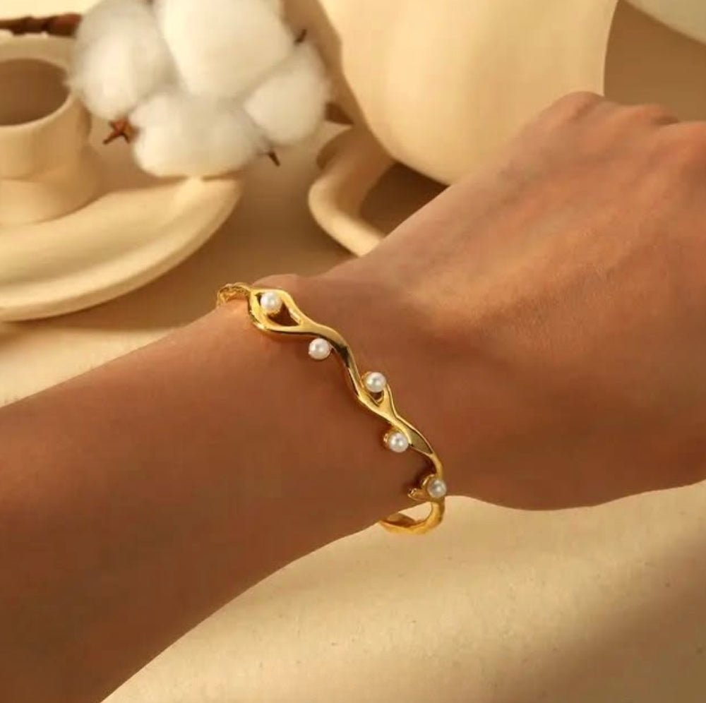 Gold Pearl Wave Bangle - Bracelets - 18k Gold Plated Waterproof Jewellery - Collection 9