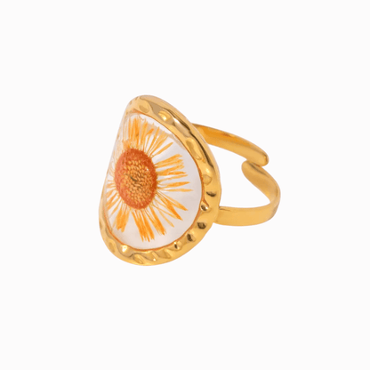 Gold Pressed Flower Ring - Ring - 18k Gold Plated Waterproof Jewellery - Collection 9