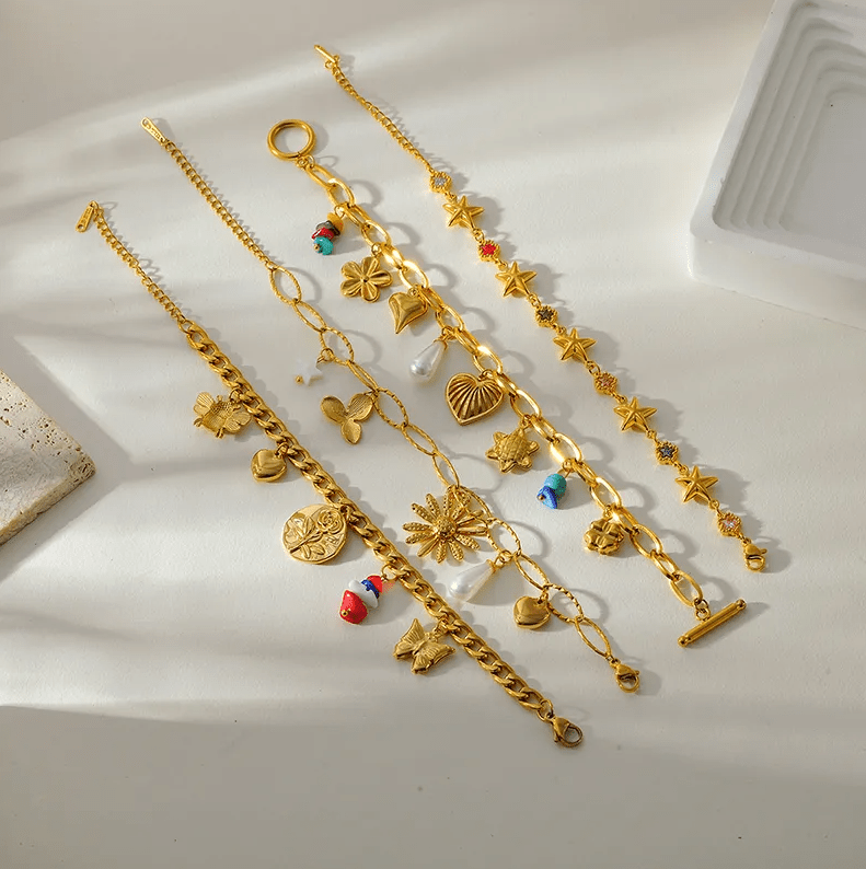 Gold Rose Butterfly Curb Chain Bracelet - Jewelry - 18k Gold Plated Waterproof Jewellery - Collection 9
