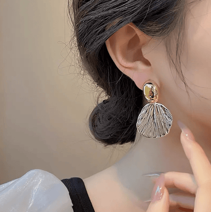 Gold Shell Drop Earrings - Earrings - 18k Gold Plated Waterproof Jewellery - Collection 9