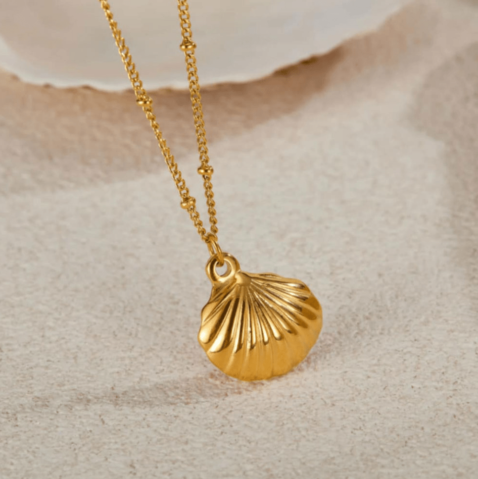 Gold Shell Pendant Necklace - Jewelry - 18k Gold Plated Waterproof Jewellery - Collection 9
