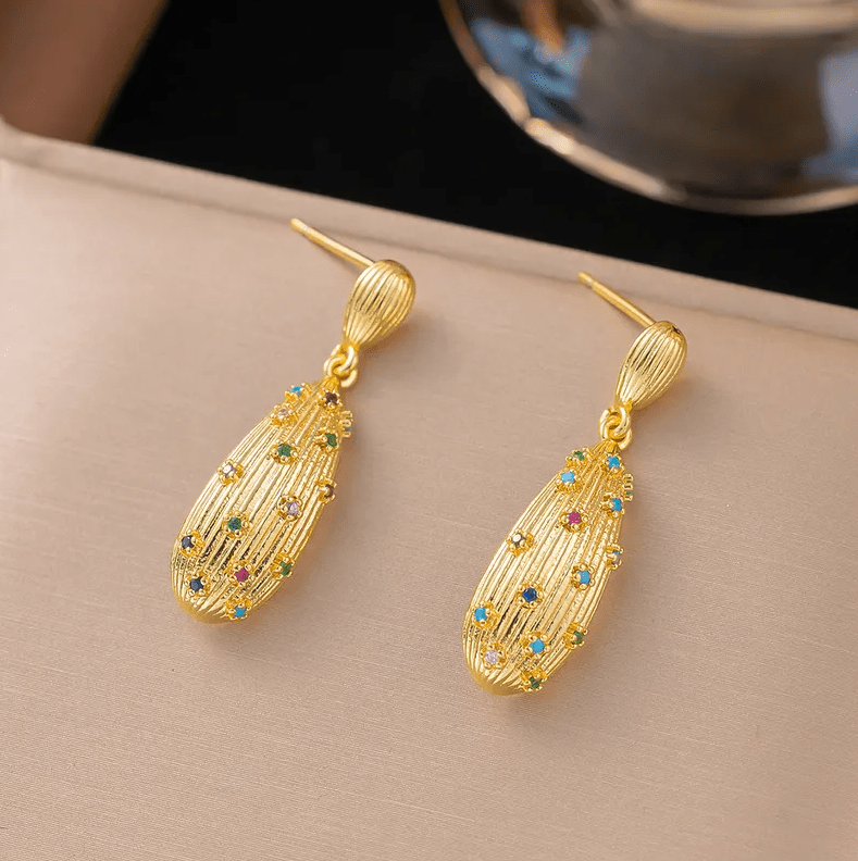 Gold Textured Oval Crystal Jewellery Set - Jewellery Set - 18k Gold Plated Waterproof Jewellery - Collection 9