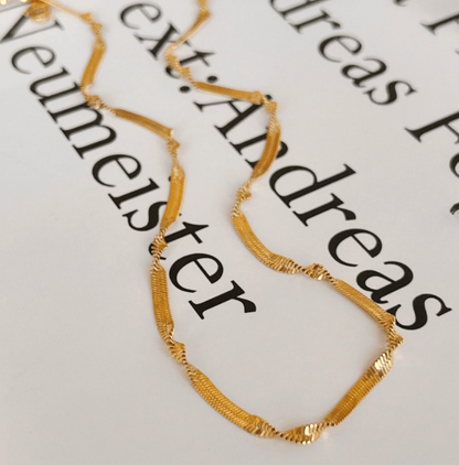 Gold Twisted Herringbone Chain - Necklace - 18k Gold Plated Waterproof Jewellery - Collection 9