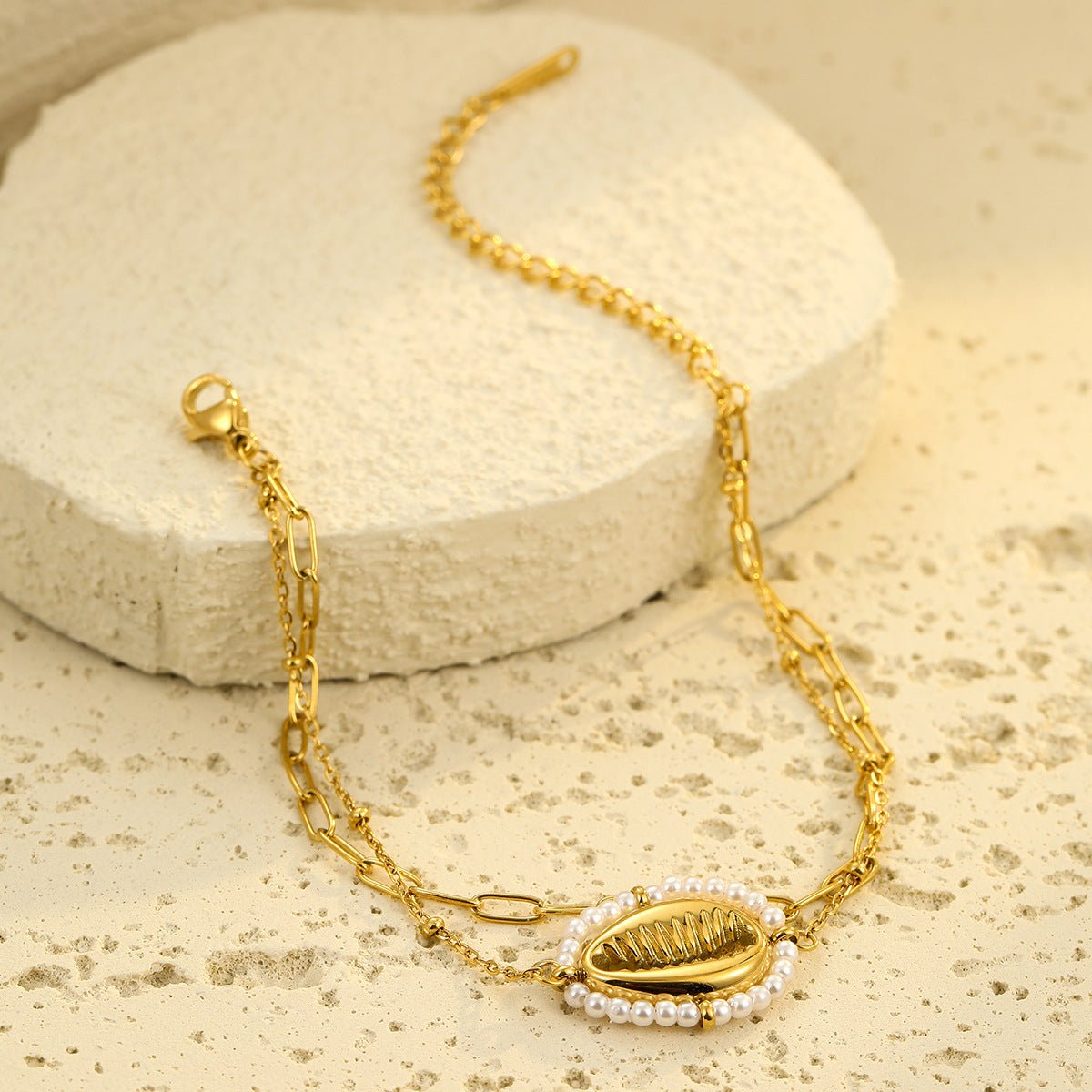 Gold Twisted Rope Heart & Pearl Charm Paperclip Chain Bracelet - Bracelets - 18k Gold Plated Waterproof Jewellery - Collection 9