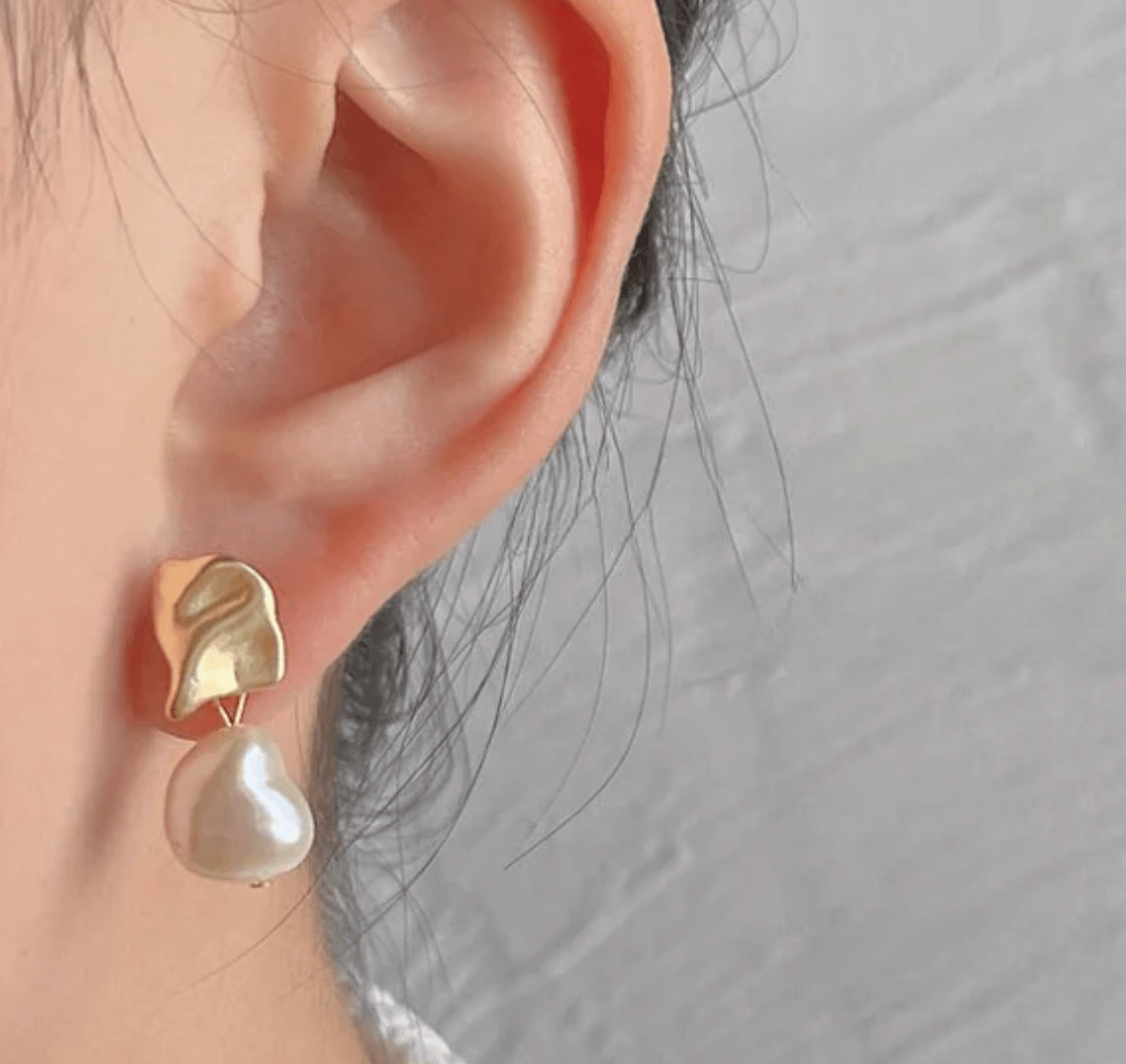 Gold Wave Asymmetric Freshwater Pearl Earrings - - 18k Gold Plated Waterproof Jewellery - Collection 9