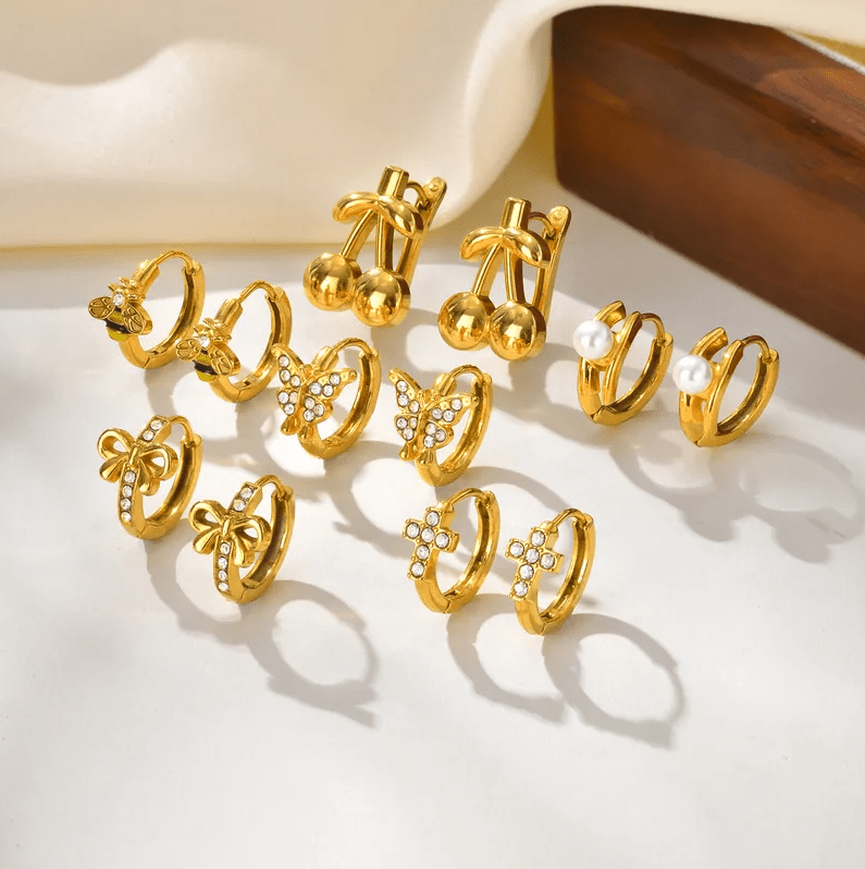 Golden Pearl Hoop Earrings - Earrings - 18k Gold Plated Waterproof Jewellery - Collection 9