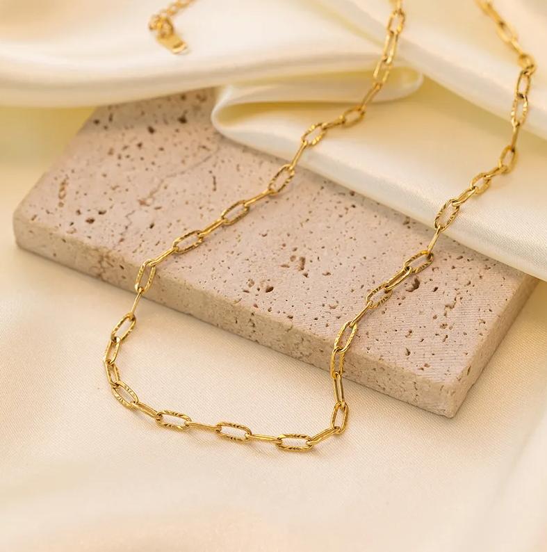 Gold Oval Geometric Link Chain - Necklace - 18k Gold Plated Waterproof Jewellery - Collection 9