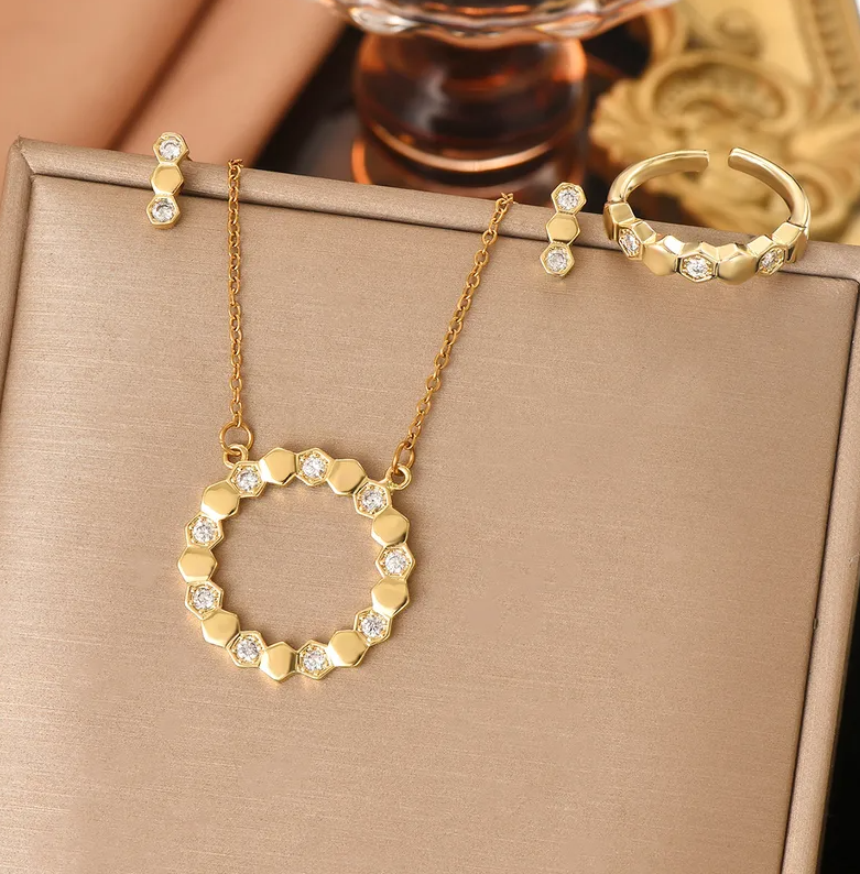 Gold Hexagon Crystal Jewellery Set - Jewellery Set - 18k Gold Plated Waterproof Jewellery - Collection 9