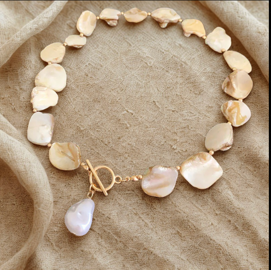 Shell Statement Necklace - - 18k Gold Plated Waterproof Jewellery - Collection 9