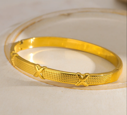 Gold Textured X Pattern Bangle - Bracelets - 18k Gold Plated Waterproof Jewellery - Collection 9