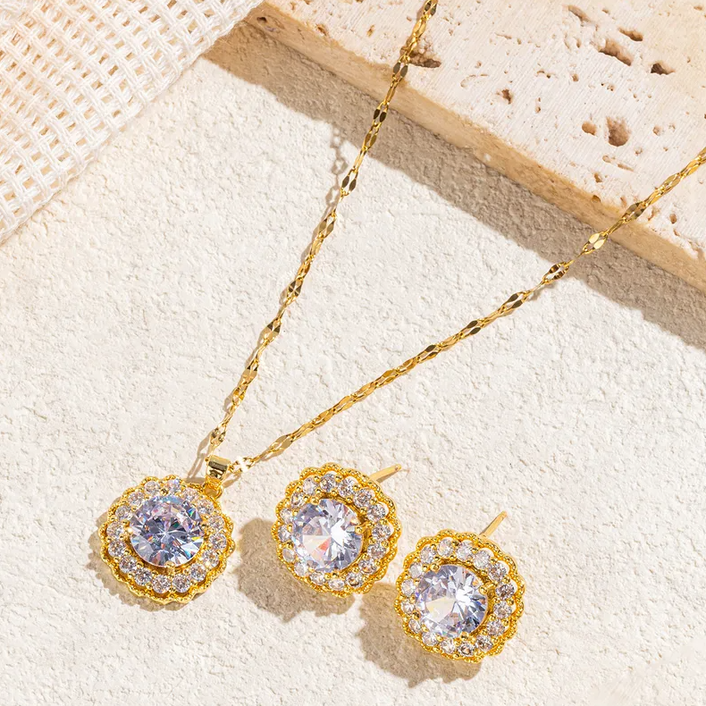 Gold Halo Crystal Jewellery Set - Jewellery Set - 18k Gold Plated Waterproof Jewellery - Collection 9