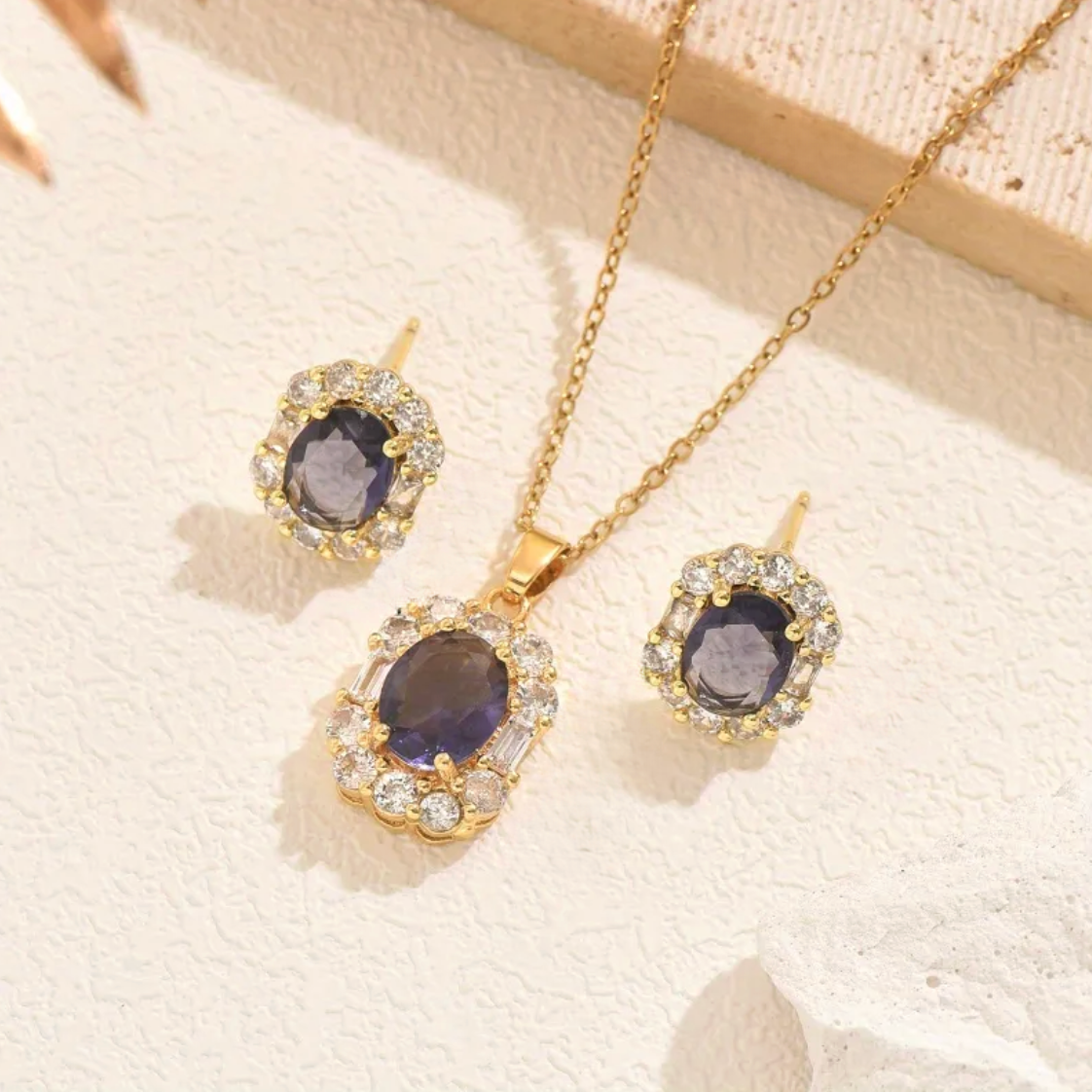 Gold Purple Crystal Jewellery Set - Jewellery Set - 18k Gold Plated Waterproof Jewellery - Collection 9