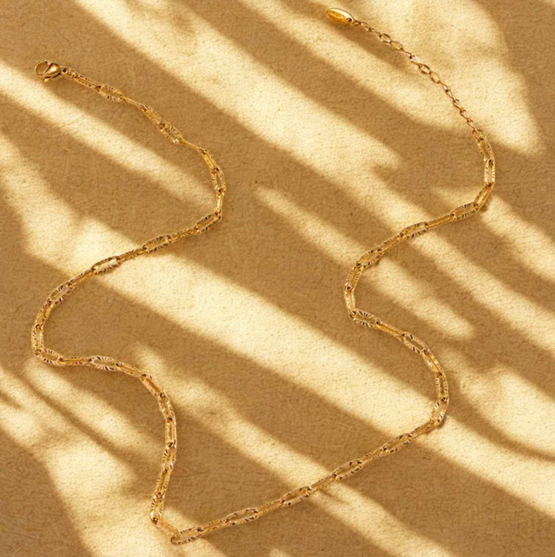 Gold Patterned Paperclip Chain - Necklace - 18k Gold Plated Waterproof Jewellery - Collection 9