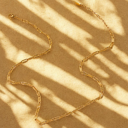 Gold Patterned Paperclip Chain - Necklace - 18k Gold Plated Waterproof Jewellery - Collection 9
