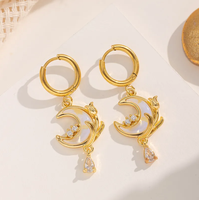 Gold White Moon Teardrop Jewellery Set - Jewellery Set - 18k Gold Plated Waterproof Jewellery - Collection 9