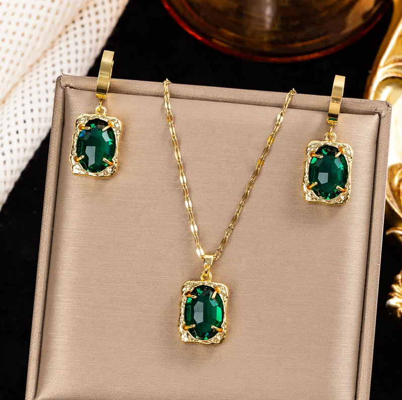 Gold Emerald Green Vintage Jewellery Set - Jewellery Set - 18k Gold Plated Waterproof Jewellery - Collection 9