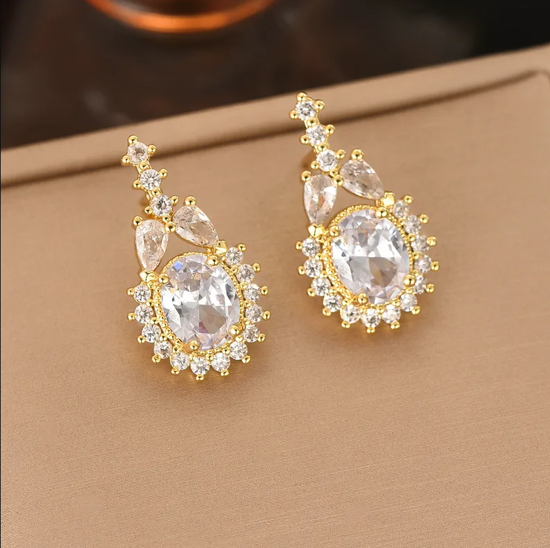 Gold Vintage White Crystal Jewellery Set - Jewellery Set - 18k Gold Plated Waterproof Jewellery - Collection 9