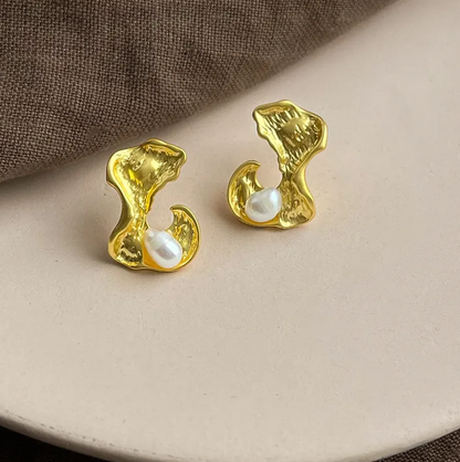 Gold Freshwater Pearl Stud Earrings - - 18k Gold Plated Waterproof Jewellery - Collection 9