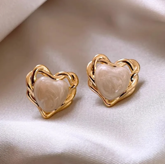 Gold Pearl Heart Earrings - Earrings - 18k Gold Plated Waterproof Jewellery - Collection 9