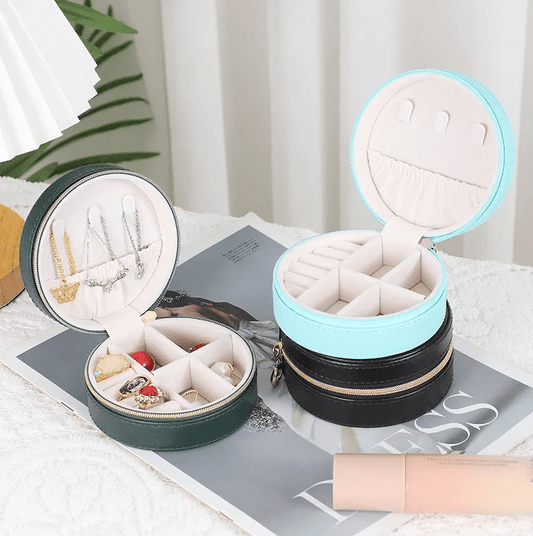 Mirror Shine Magenta Round Luxury Travel Jewellery Box - Accessories - 18k Gold Plated Waterproof Jewellery - Collection 9